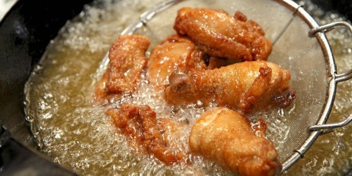 Terlalu Banyak Konsumsi Makanan Berminyak, 4 Masalah Kesehatan yang Akan Timbul