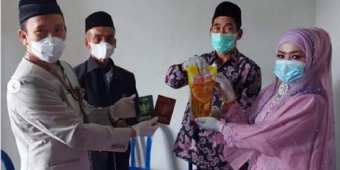 Viral Nikah Mahar Minyak Goreng di Tanggal Cantik 22/02/2022