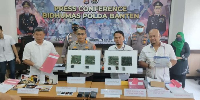 Polda Banten Bongkar Kecurangan SPBU Menggunakan Remote
