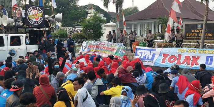 Buruh Desak DPRD Kabupaten Serang Kirim Surat Pencabutan UU Cipta Kerja