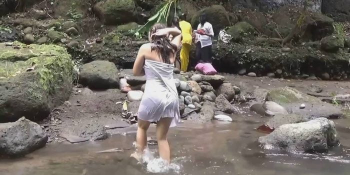 Pulang Mandi Dari Sungai Cuma Pakai Handuk, Siswi SMP Dicabuli Petani