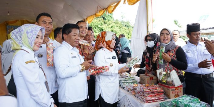 Tekan Harga Sembako, Bupati Serang Gelar Rangkaian Pasar Murah