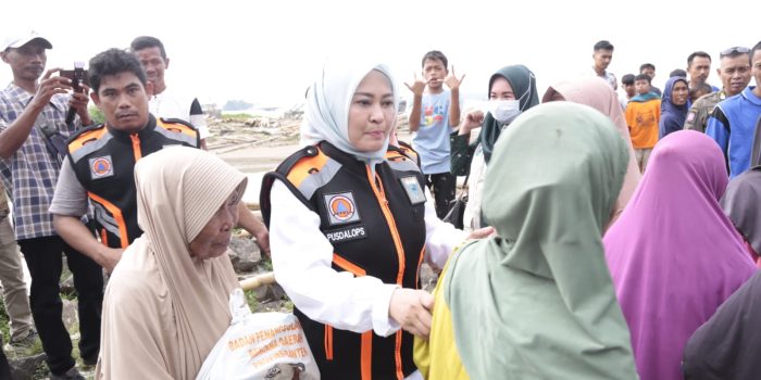 Diguncang Gempa, Bupati Pandeglang Langsung Monitoring dan Berikan Bantuan