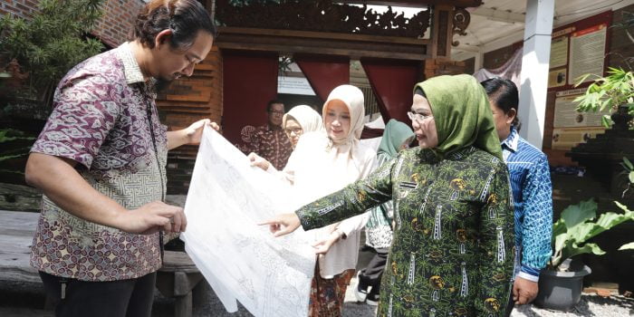 Kembali Latih Warga Membatik, Bupati Serang Komitmen Jaga Budaya