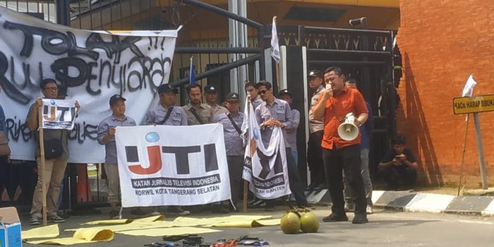 IJTI Banten Bersama Serikat Pers di Banten Turun Aksi Tolak RUU Penyiaran