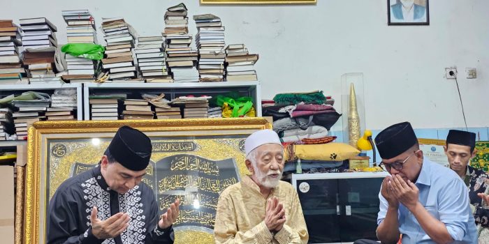 Andra Soni-Dimyati Langsung Silaturahmi ke Abuya Muhtadi dan Murtadho Setelah Dapat Nomor Urut