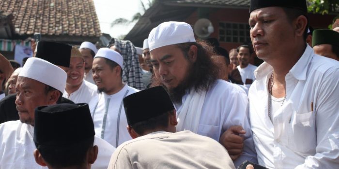 Abuya Asep Nafis Cisantri, Pimpinan Umum IPASI Mendukung Andra Soni – Dimyati di Pilgub Banten 2024