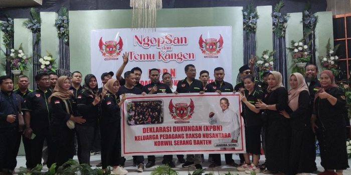 Keluarga Pedagang Baso Korwil Banten Jatuhkan Pilihan untuk Dukung Andra Soni-Dimiyati