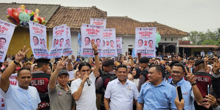 Dampingin Andra Soni Gerebek Kampung di Kabupaten Serang, Charly Van Houten Yakin Banten Semakin Maju