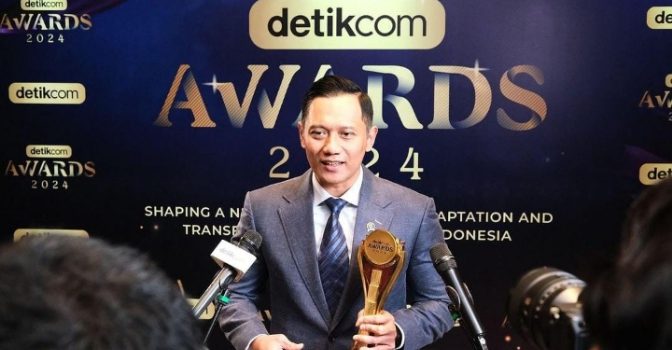 Dinobatkan Sebagai Tokoh Tranformasi, AHY : Saya Dedikasikan Untuk Seluruh Jajaran Kementrian ATR/BPN