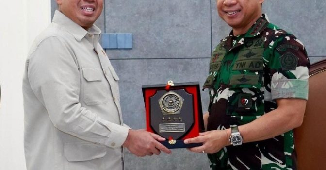 Menteri Nusron Ajak Panglima TNI Kolaborasi Tangani Konflik Pertanahan