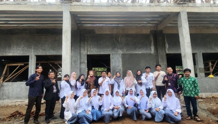 Adde Rosi Khoerunnisa Salurkan Bantuan Revitalisasi Rp1,6 Miliar untuk SMK Mathlaul Anwar Sukalangu