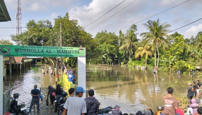 Dibalik Musibah Air Cimanceuri Tangerang Meluap, Warga Serbu Empang Kebanjiran