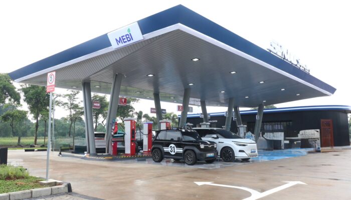 PLN Hadirkan SPKLU Ultra Fast Charging 400 kW Pertama di Banten