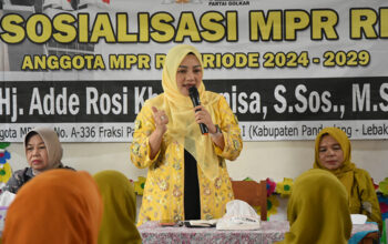 Adde Rosi Khoerunnisa Sosialisasikan Empat Pilar Kebangsaan dan Serahkan Program PIP di SMP 2 Karang Tanjung Pandeglang