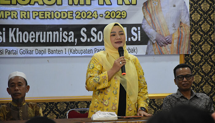 Adde Rosi Sosialisasikan Empat Pilar Kebangsaan dengan Tema “Pilar Persatuan di Era Digital” dan Serahkan Program PIP di SMK PGRI Pandeglang