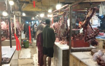 Jelang Lebaran Daging Sapi di Pasar Cikupa Tangerang Meroket