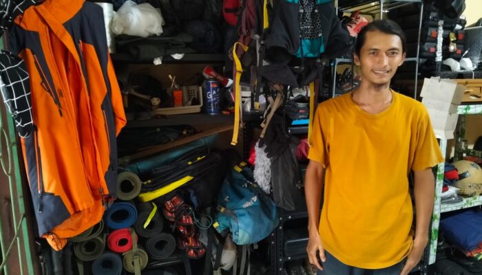 Cerita Owner Pramountain Jadi Tempat Sewa Alat Pendakian Termurah di Kota Serang
