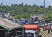 Pantai Anyer Diserbu Pengunjung, Polisi Siaga Keamanan