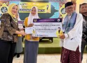Kunjungi SMKS Babunnajah, Anggota Komisi X DPR RI Adde Rosi Salurkan PIP untuk Siswa