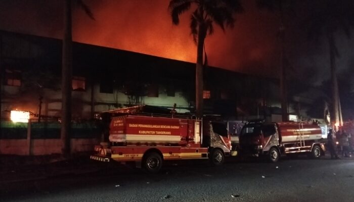 Kebakaran di Kawasan Industri Cikupa Mas Tangerang Sore Ini