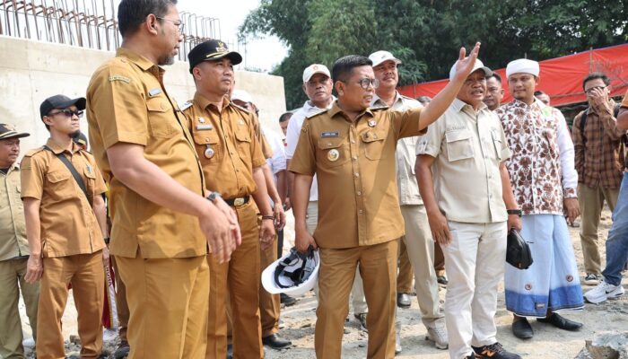25 Tahun Menanti, Warga Mekarsari Akhirnya Nikmati Pembangunan Jembatan Bang Andra