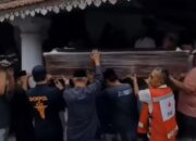 Jenazah Surakman Dimakamkan di Carita Pandeglang, Yayat: Saya Mimpi Bapak Datang