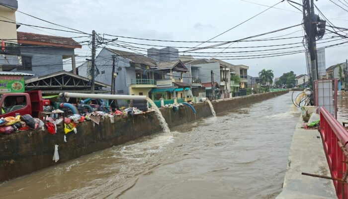 Pemkot Tangsel Perkuat Mitigasi Banjir Jelang Musim Hujan, Warga Diminta Waspada
