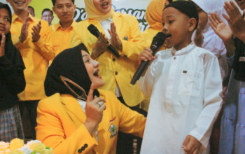 HUT ke-62 Golkar, Adde Rosi Pimpin Ziarah TMP dan Santuni Anak Yatim di Lebak